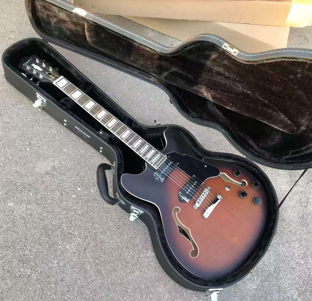 Electric Guitar Case reference image
